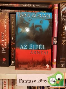   Lara Adrian: Az éjfél árnyai (Éjfél szülöttei 7.) (Ritka)