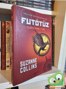   Suzanne Collins: Futótűz (Az éhezők viadala trilógia 2.)