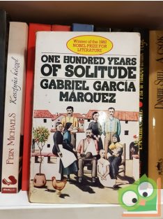   One Hundred Years of Solitude: Gabriel Garcia Marquez  (English)