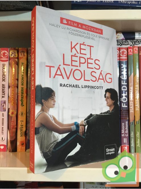 Rachael Lippincott: Két lépés távolság (filmes borítóval)