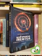 Veronica Roth: Négyes (Divergent 0,1-0,4) (ritka)